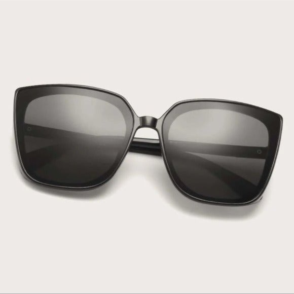 Black Oversized Sunglasses Square Retro Style New with Case - Picture 5 of 5